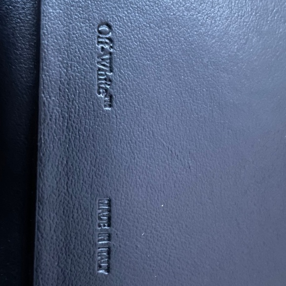 Off-white binder clip shoulder and hand bag🚧 - Picture 3 of 3